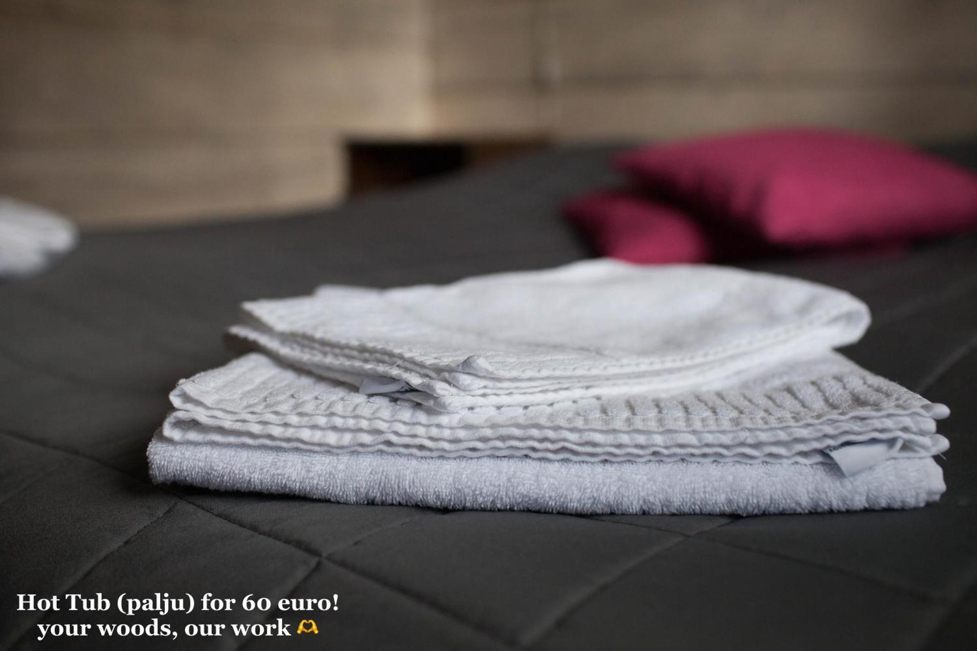 Sresort Saunas - Hot Tub, Palju Virasoja Zewnętrze zdjęcie